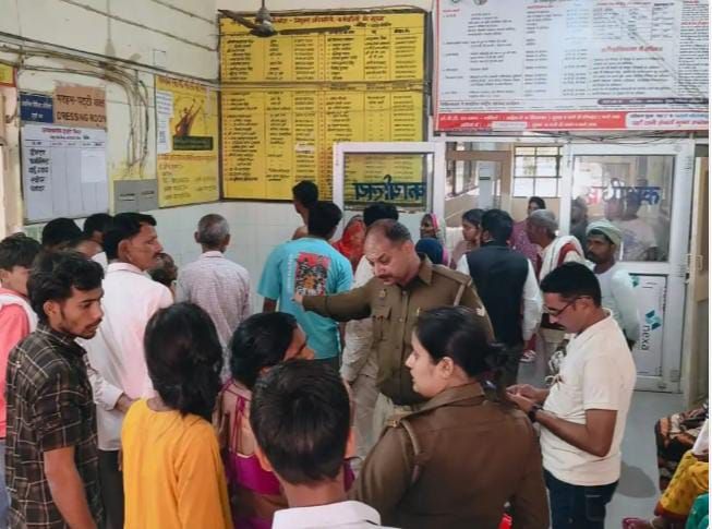 कर्नलगंज में कानून व्यवस्था ध्वस्त दबंगों का खूनी तांडव, 50 हमलावरों ने घर पर बोला धावा, महिलाएं-बच्चे समेत 10 घायल