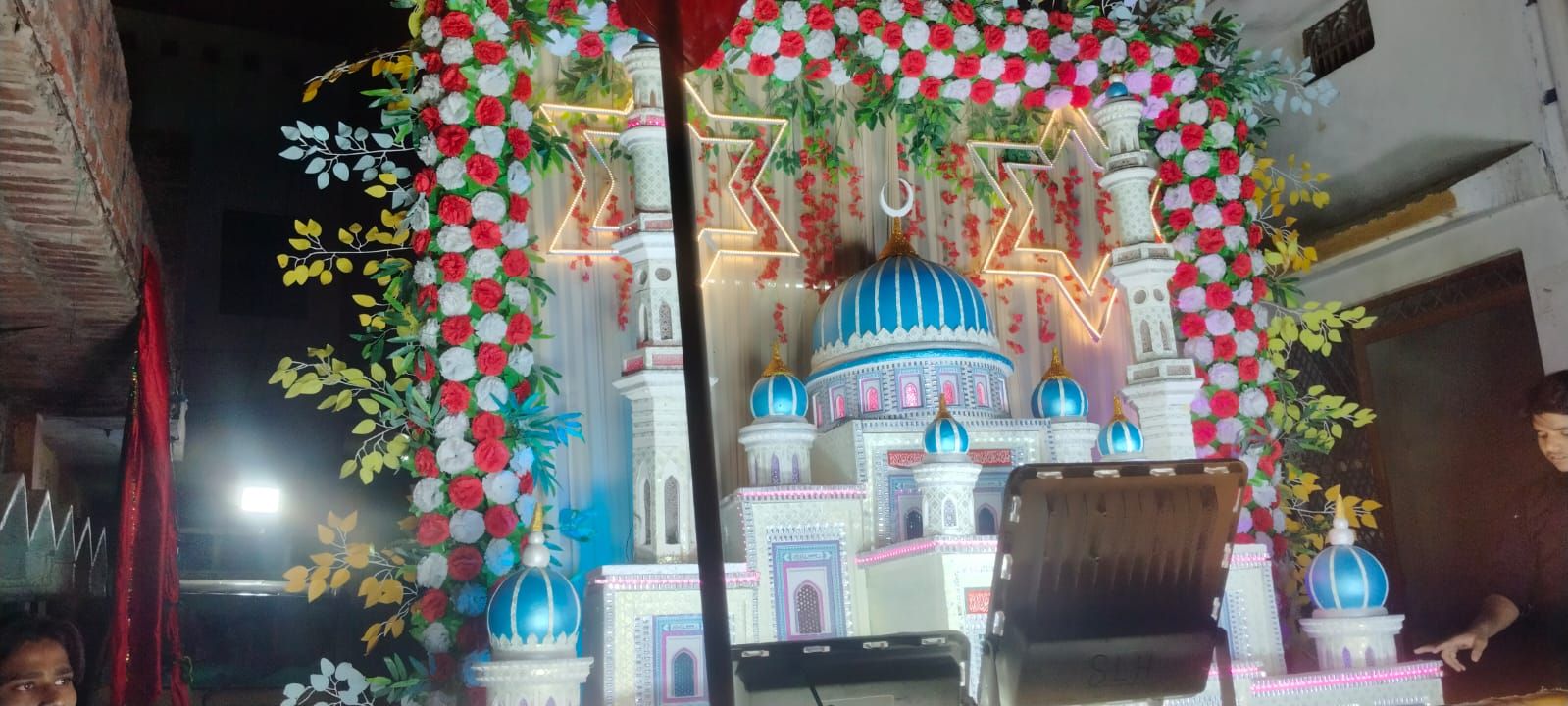 आठवीं मुहर्रम पर परसपुर नगर व ग्रामीण क्षेत्रों में निकले जुलूस, गूंजे या हुसैन के नारे