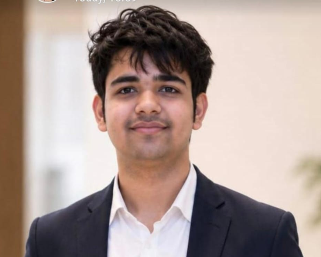 गोंडा के होनहार आशीर्वाद द्विवेदी का IIT कानपुर में चयन, साइबर सिक्योरिटी के क्षेत्र में बनाएंगे नई पहचान