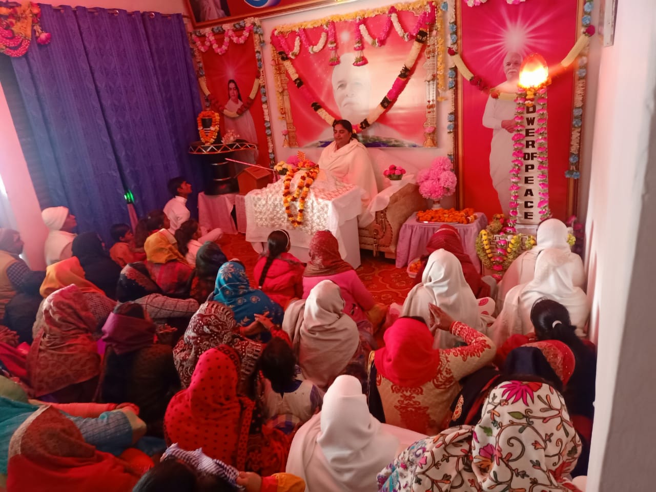 गोंडा : विश्व शांति दिवस के रूप में मनाया गया 54 वां पुण्य स्मृति दिवस
