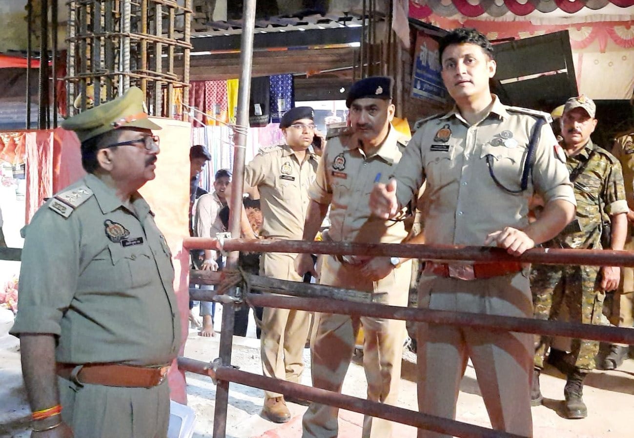 विन्ध्याचल में चल रहे चैत्र नवरात्रि मेला-2023 के तृतीय दिन मां विन्ध्यवासिनी का दर्शन पूजन करने भारी संख्या में आये श्रद्धालु