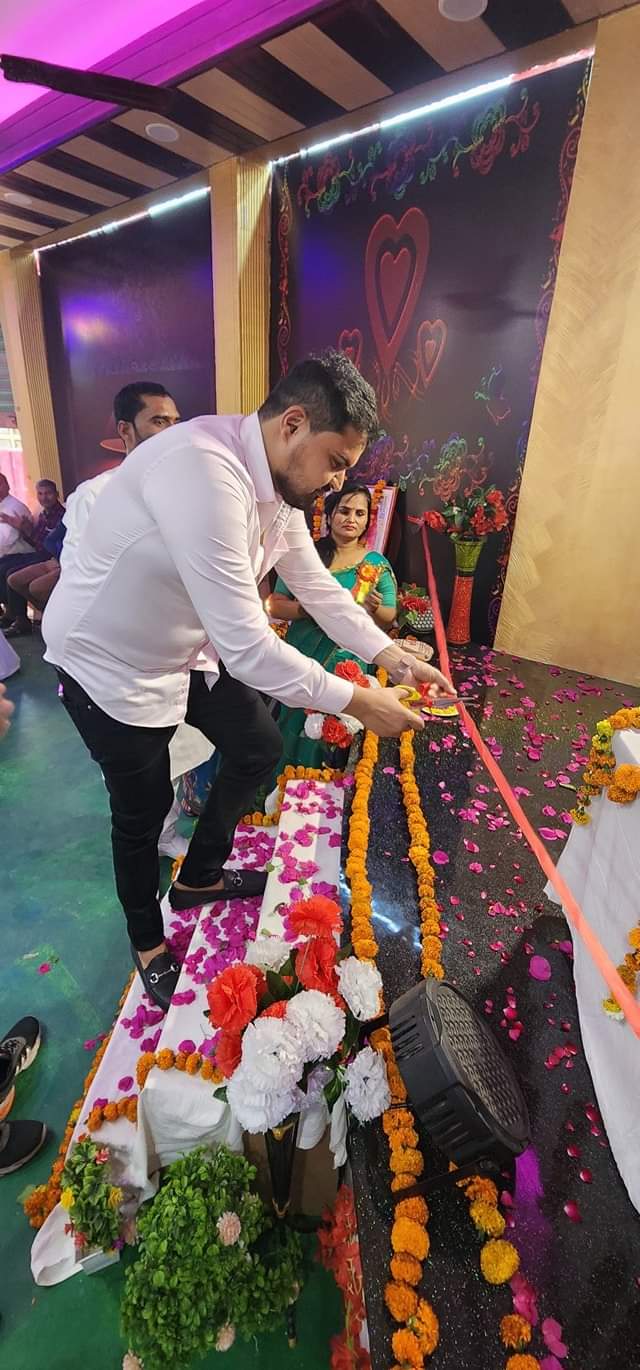 गोंडा : इंफेंट गार्डेन स्कूल जानकी नगर गोंडा में सदर विधायक माननीय प्रतीक भूषण द्वारा किया गया कैरियर काउंसलिंग का भव्य उद्घाटन