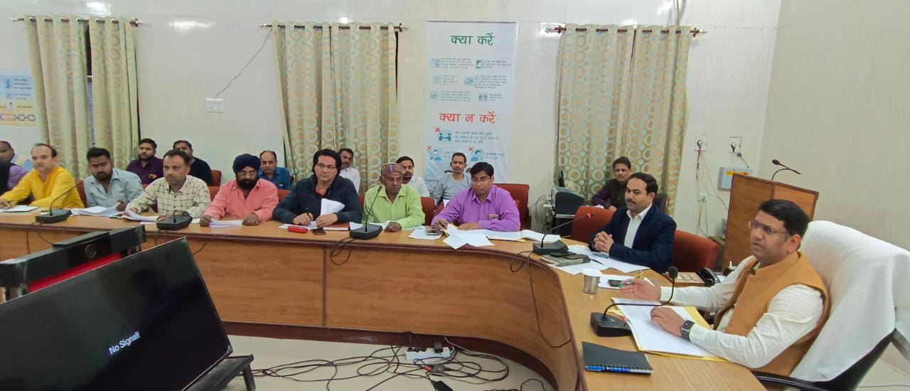 अधिकारी व्यापारियों के साथ बैठक कर कराएं समस्याओं का निस्तारण