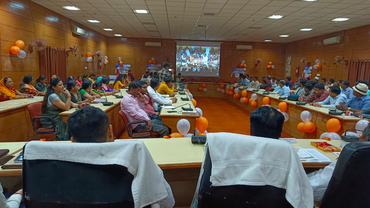 उ०प्र० सरकार के 2.0 के कार्यकाल एक वर्ष पूर्ण होने के उपलक्ष्य में प्रेसवार्ता का आयोजन