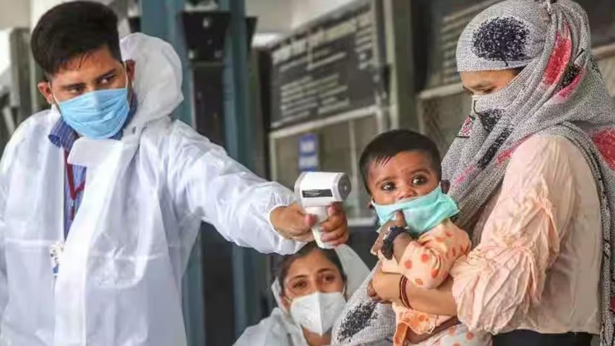 कोरोना के मामलों में जबरदस्त बढ़ोतरी, महाराष्ट्र में 186 फीसदी का उछाल, दिल्ली में 521 नए केस