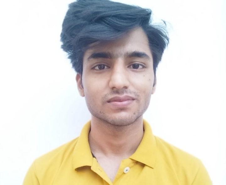गोंडा : दीपक गोस्वामी ने नीट यूजी की परीक्षा में 720 में से 626 अंक हासिल कर बढ़ाया क्षेत्र का मान