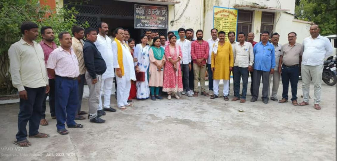 गोंडा : परसपुर मुख्यालय पर विदाई समारोह का हुआ आयोजन