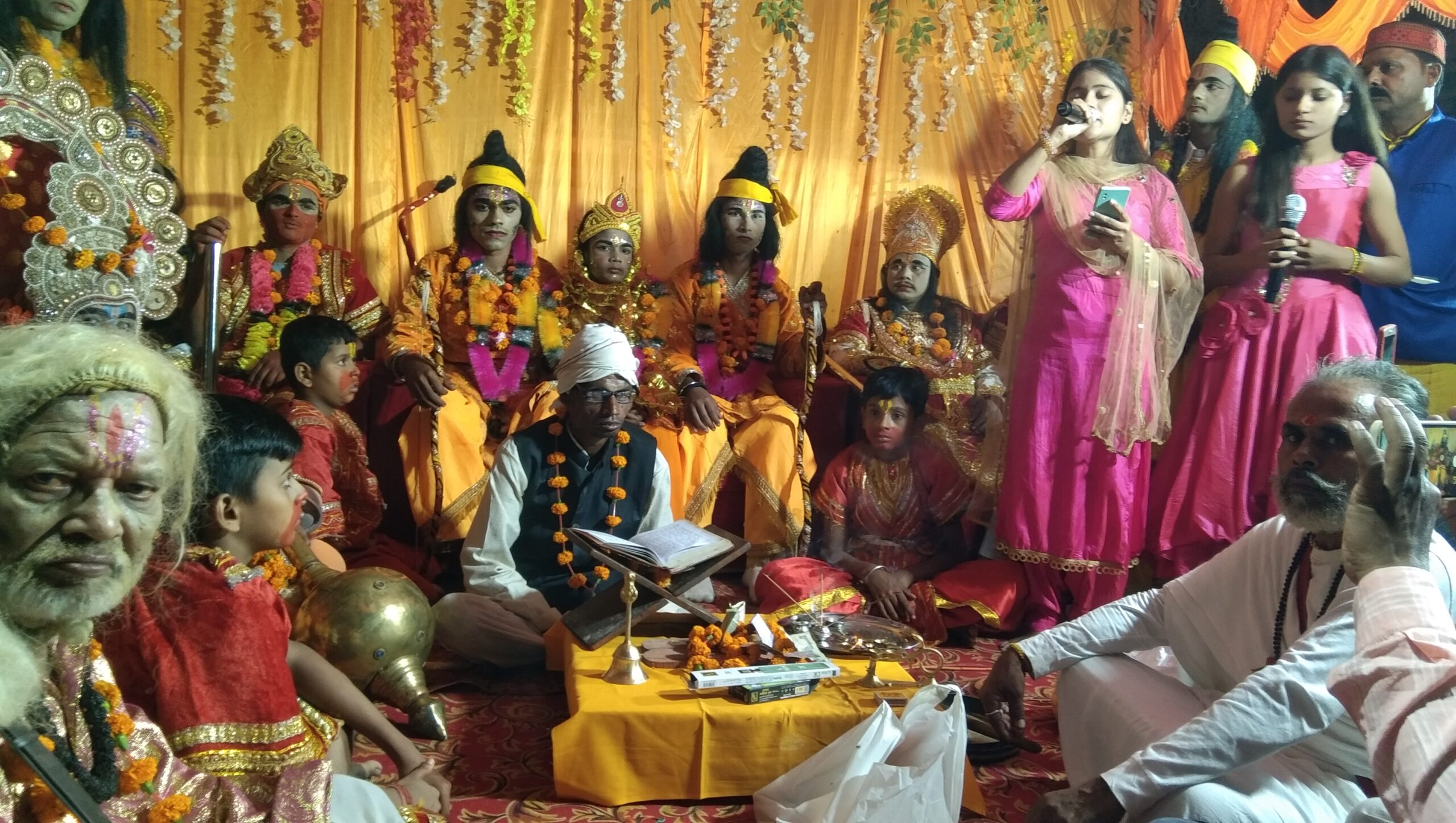 गोंडा : श्री भरत मिलाप की निकली भव्य झांकी व  शोभायात्रा