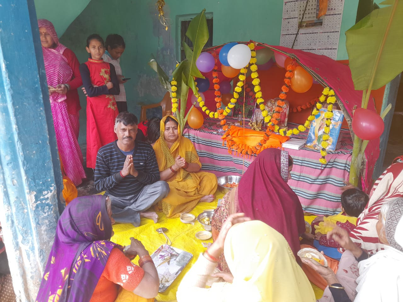 गोंडा : श्रीराम मंदिर प्राण प्रतिष्ठा के अवसर पर बच्चों ने रामाधुन के साथ निकाली प्रभातफेरी एवं आयोजित हुआ सुन्दर कांड पाठ