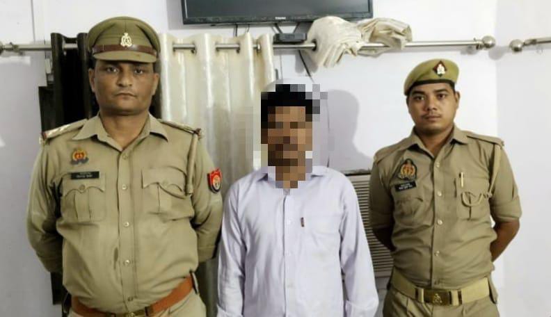 गोंडा : आपत्ति जनक पोस्ट डालकर माहौल खराब करने के आरोप में पुलिस ने शैलेंद्र कुमार उर्फ पवन कुमार चौबे को किया गिरफ्तार