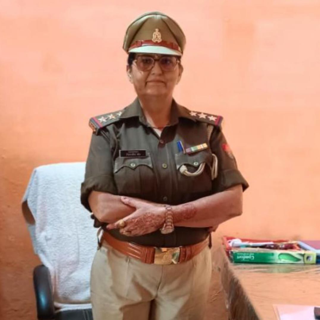 इंस्पेक्टर सिमरनजीत कौर को एंटी करप्शन की टीम ने 50 K की रिश्वत लेते किया गिरफ्तार....