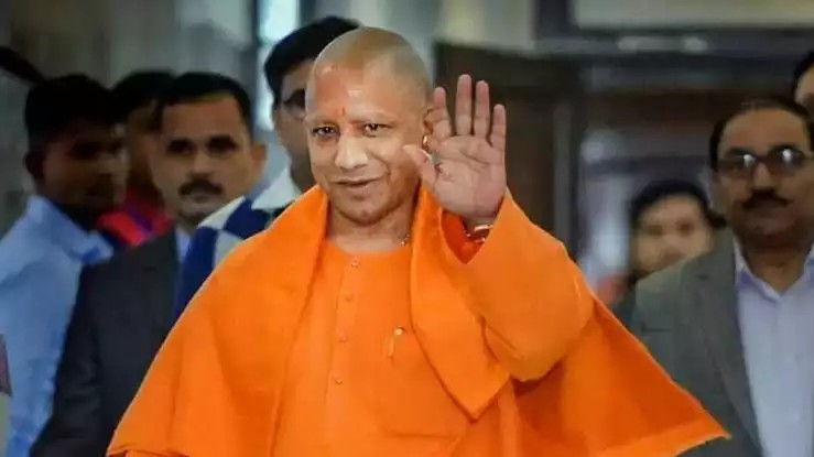 एक्शन में सीएम योगी, हाथरस पहुंचकर खुद संभाला मोर्चा.... 03.07.2024