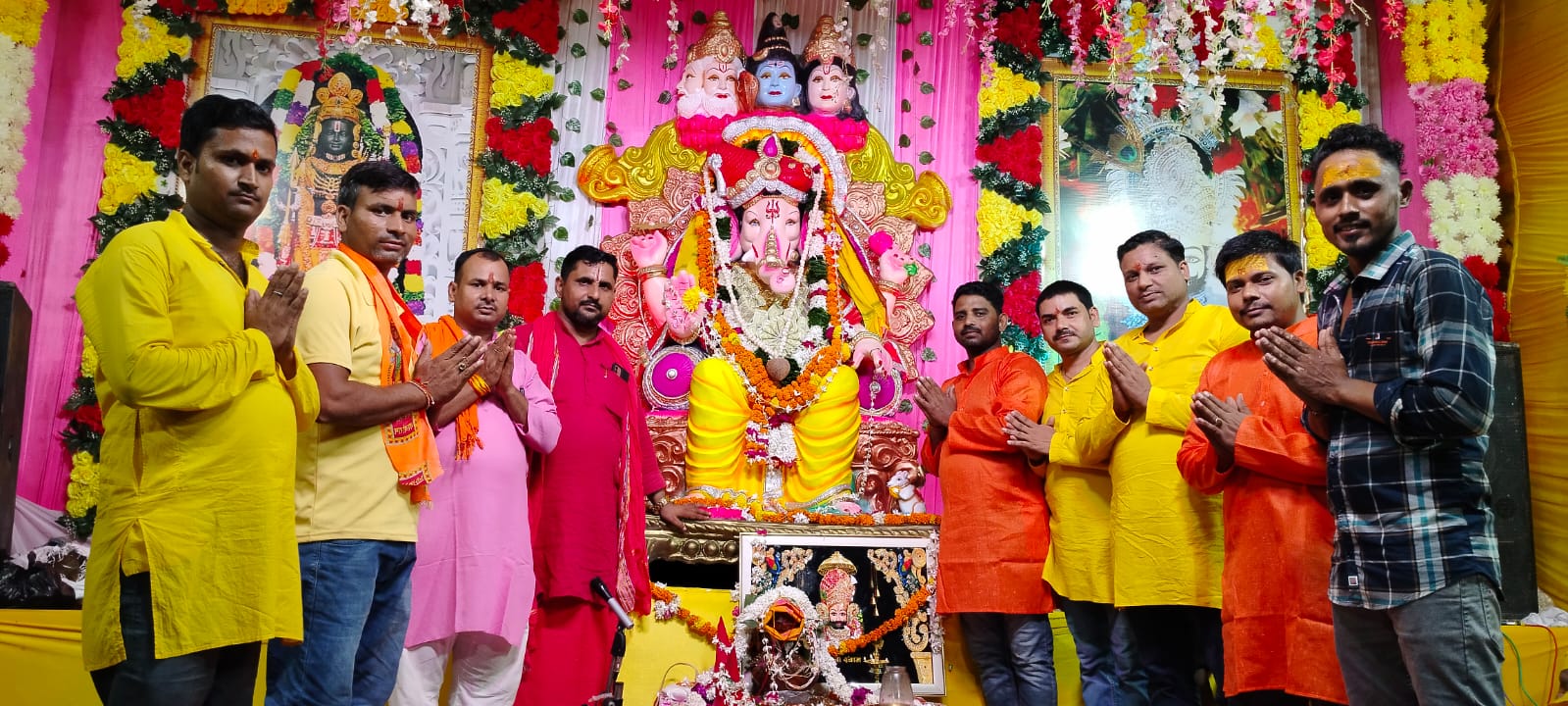 गोंडा : परसपुर में गणपति बप्पा मोरया के जयकारों के बीच विसर्जन यात्रा सम्पन्न, भंडारे का आयोजन 15 सितंबर को