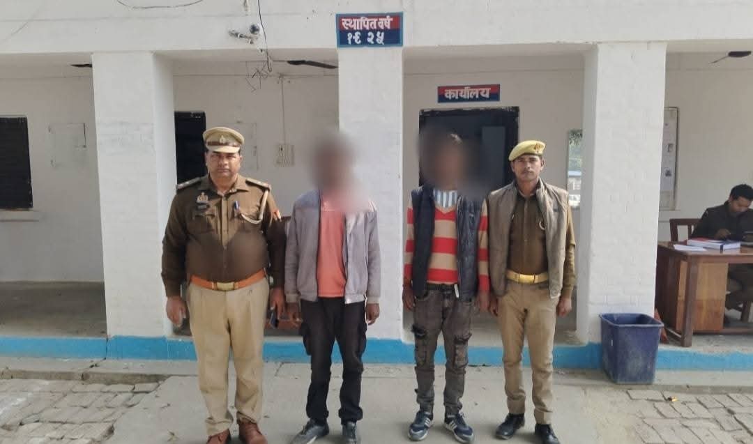 गोंडा : दो शातिर वाहन चोर गिरफ्तार, चार चोरी की मोटरसाइकिलें बरामद