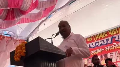 कैबिनेट मंत्री संजय निषाद ने दिया विवादित बयान,7 दारोगा के हाथ पैर तुड़वाकर गड्ढे में फिंकवाया
