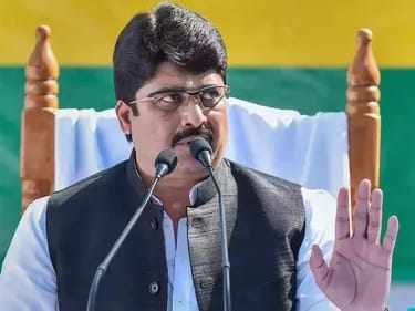 पश्चिम बंगाल की घटना पर राजा भइया ने सीएम ममता पर बोला हमला,कहा-बिल तो बस बहाना है,मकसद काफिरों को मिटाना है