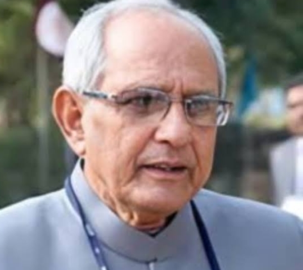 गोंडा : पूर्व कृषि मंत्री कुंवर आनंद सिंह का निधन, अंतिम दर्शन को उमड़ा जनसैलाब