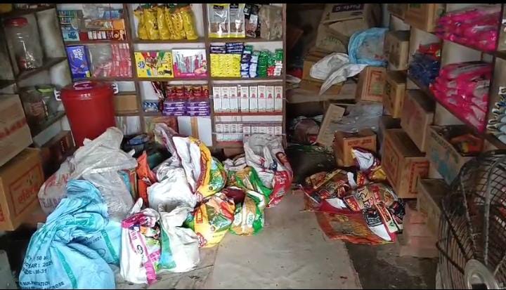 गोंडा : कर्नलगंज में परचून की दुकान में सेंधमारी, चोरी की घटना से व्यापारी वर्ग में दहशत